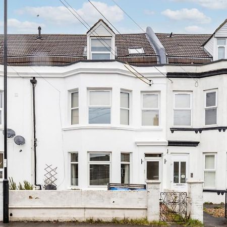 Cosy Flat In Burgess Hill, Sussex Apartment Екстериор снимка
