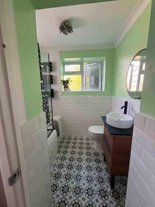 Cosy Flat In Burgess Hill, Sussex Apartment Екстериор снимка